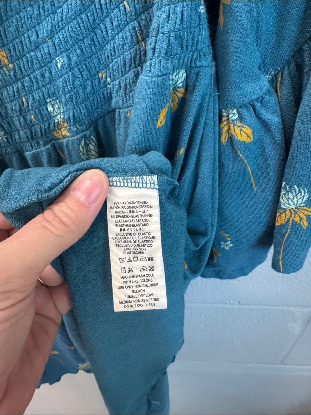 Free People Smocked Top L Blue Floral Off Shoulder‎ Boho Festival Retro